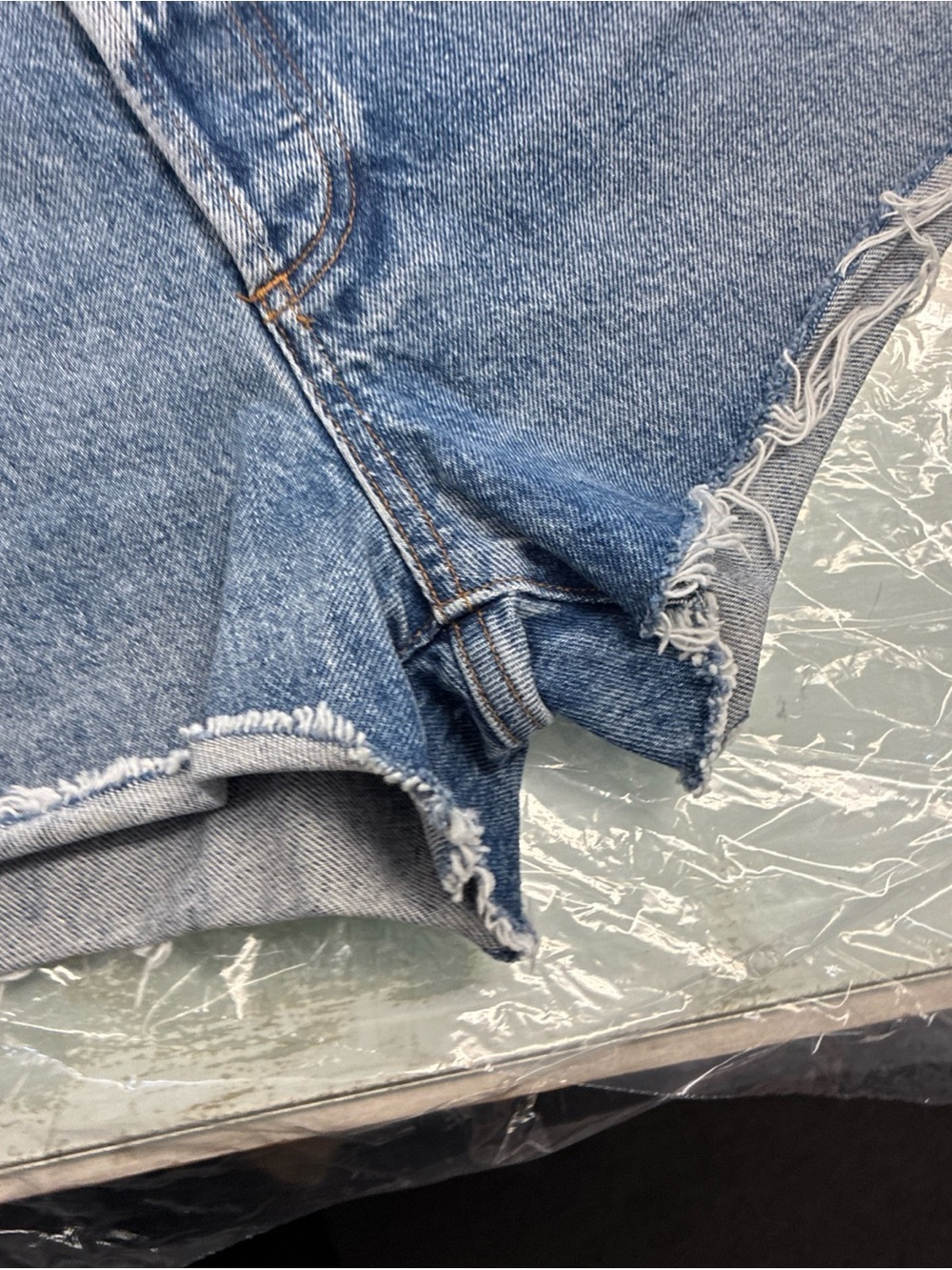 Agolde Parker Vintage Cut Off Short - Light Wash Blue Denim - Size 29 NWT New - Picture 6 of 16